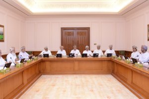 Committee of Culture, Information and Tourism reviews its study on Omani handicrafts and drama