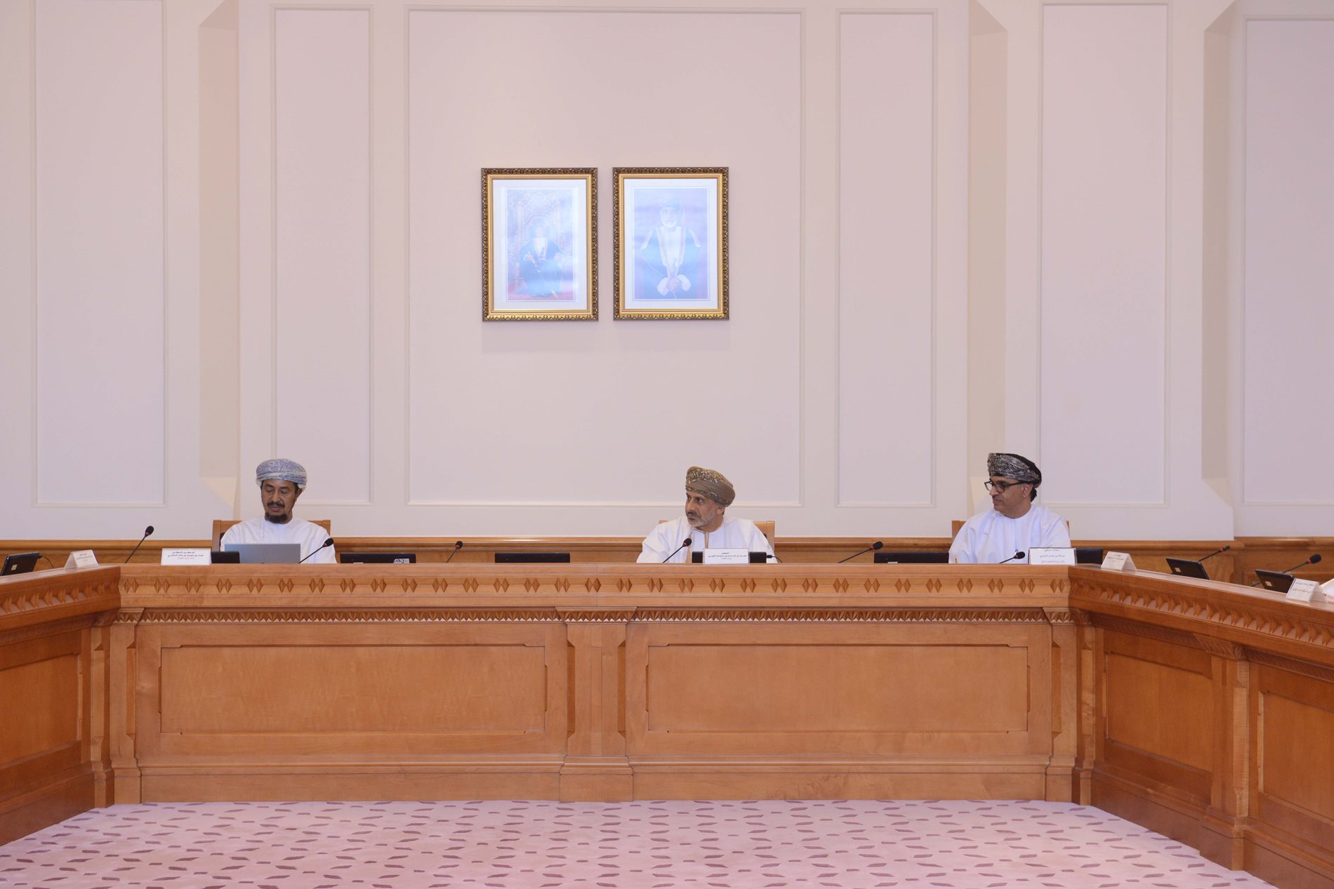 لجنة التعليم والبحوث "بالدولة" تناقش مع وزارة التعليم العالي "واقع المعلم "