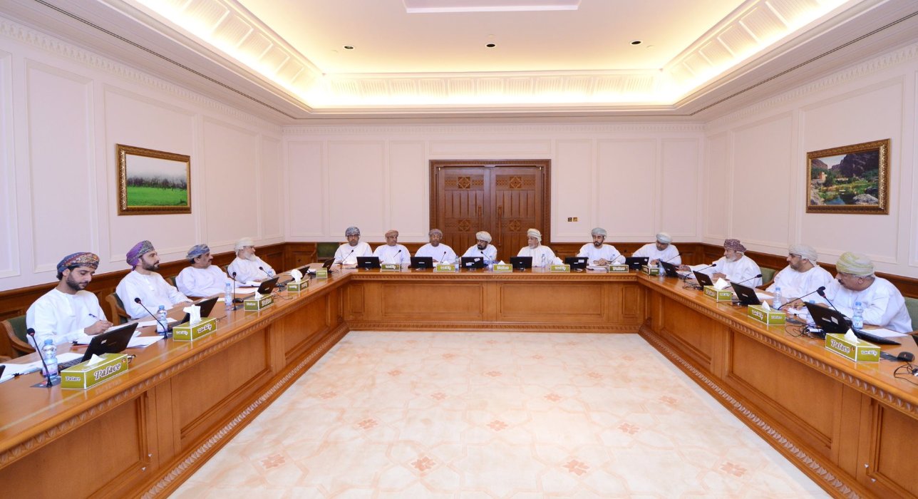 قانونية الدولة تناقش مع وكيل وزارة الإسكان تطوير القوانين الخاصة بالأراضي