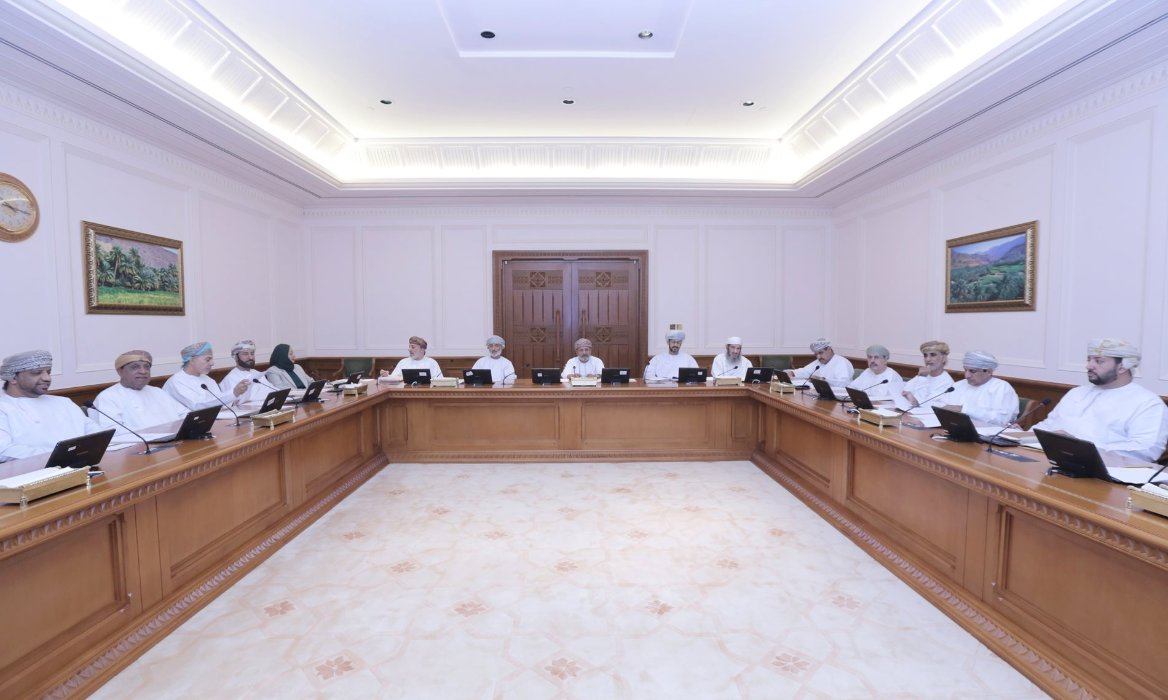Education and Research Committee reviews the results of the Committee's studies on training   
