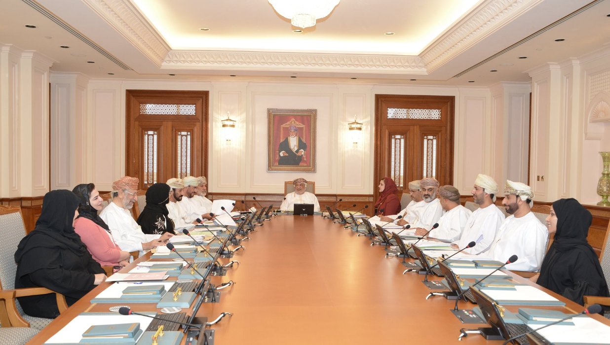Special Committee hosts experts from Education Council and Ministry of Education 