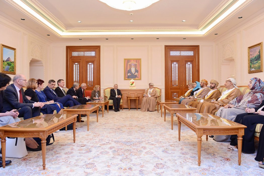 BILATERAL COOPERATION: Major Focus of talks between State Council Chairman and Czech Senate President 