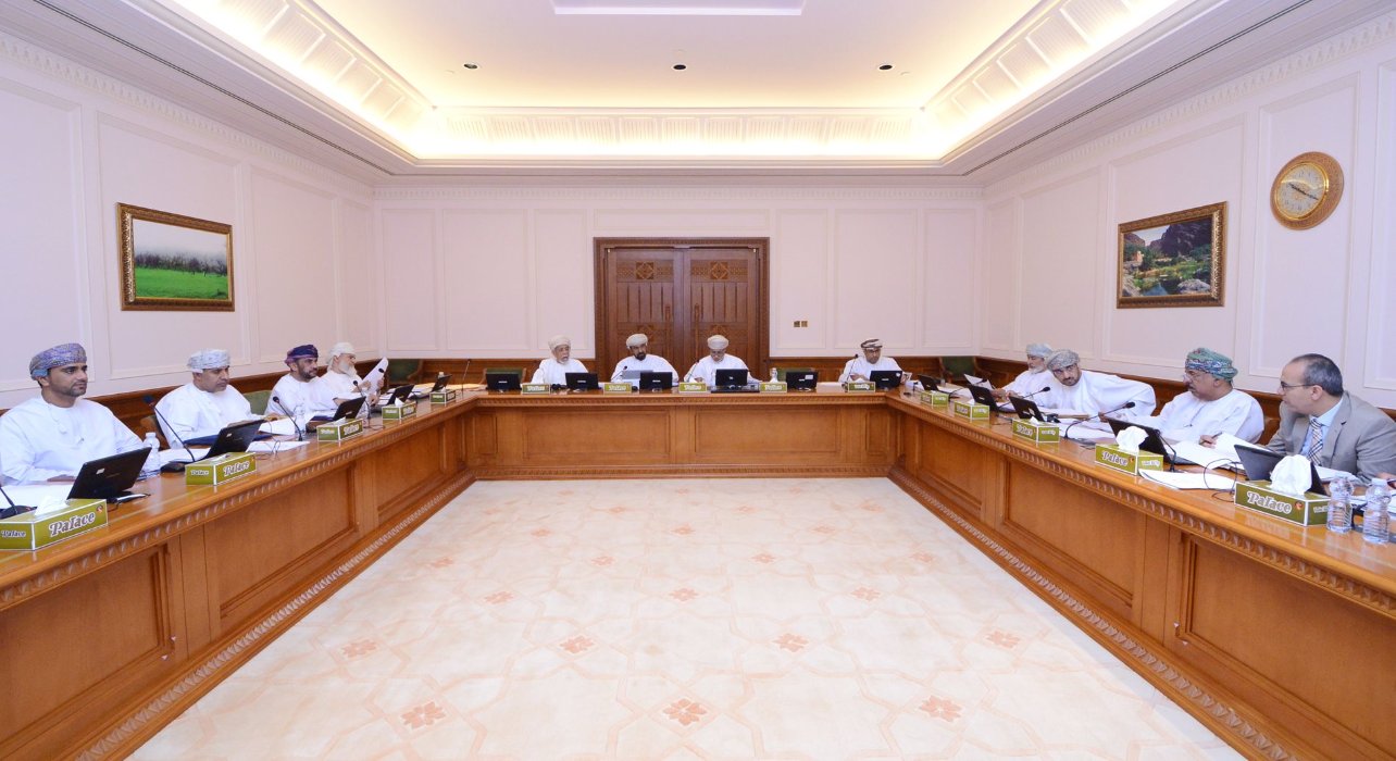 Legal Com.confers about the draft Foreign Capital Investment Law &  Bankruptcy Law