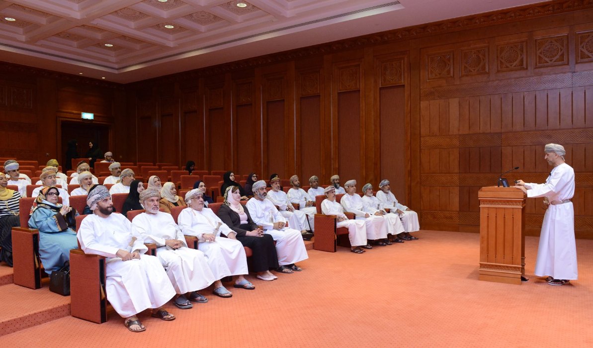 مجلس الدولة يستضيف عرضا حول الإستراتيجية الوطنية لمجتمع عُمان الرقمي والحكومة الإلكترونية