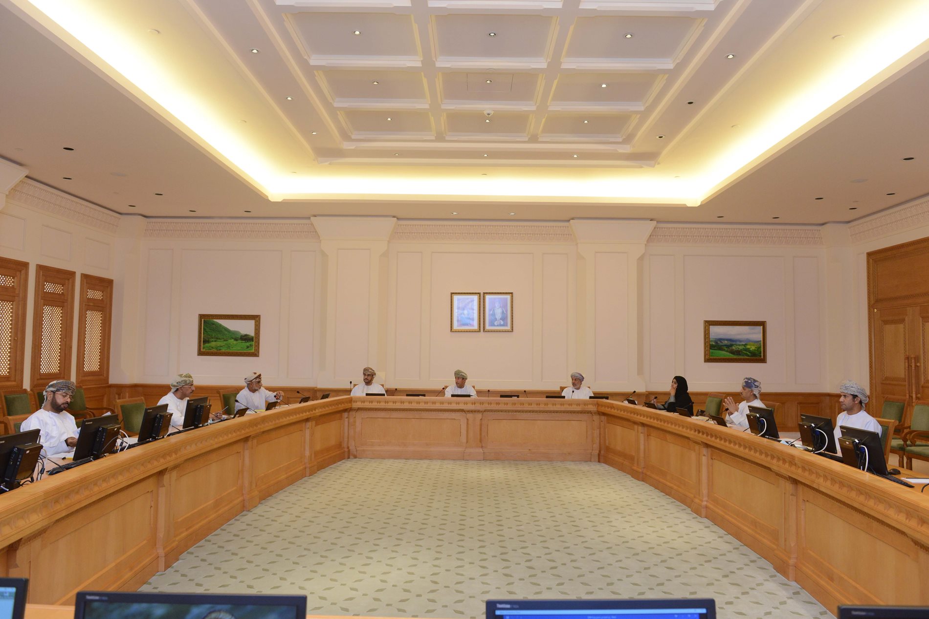 Legal Committee of the State Council discusses the draft law on  protection of personal data 