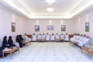 State Council receives college students 