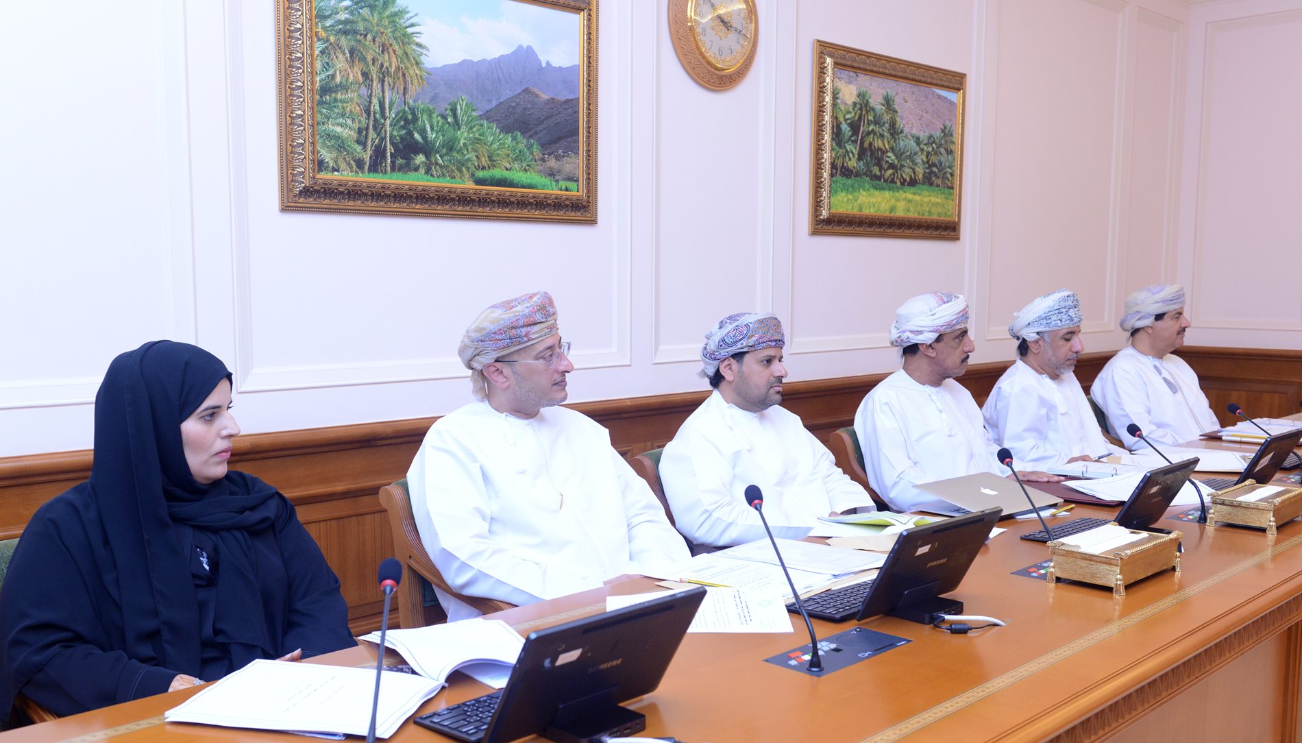 اللجنة الاقتصادية بالمجلس تناقش آلية عملها لدور الانعقاد الحالي   