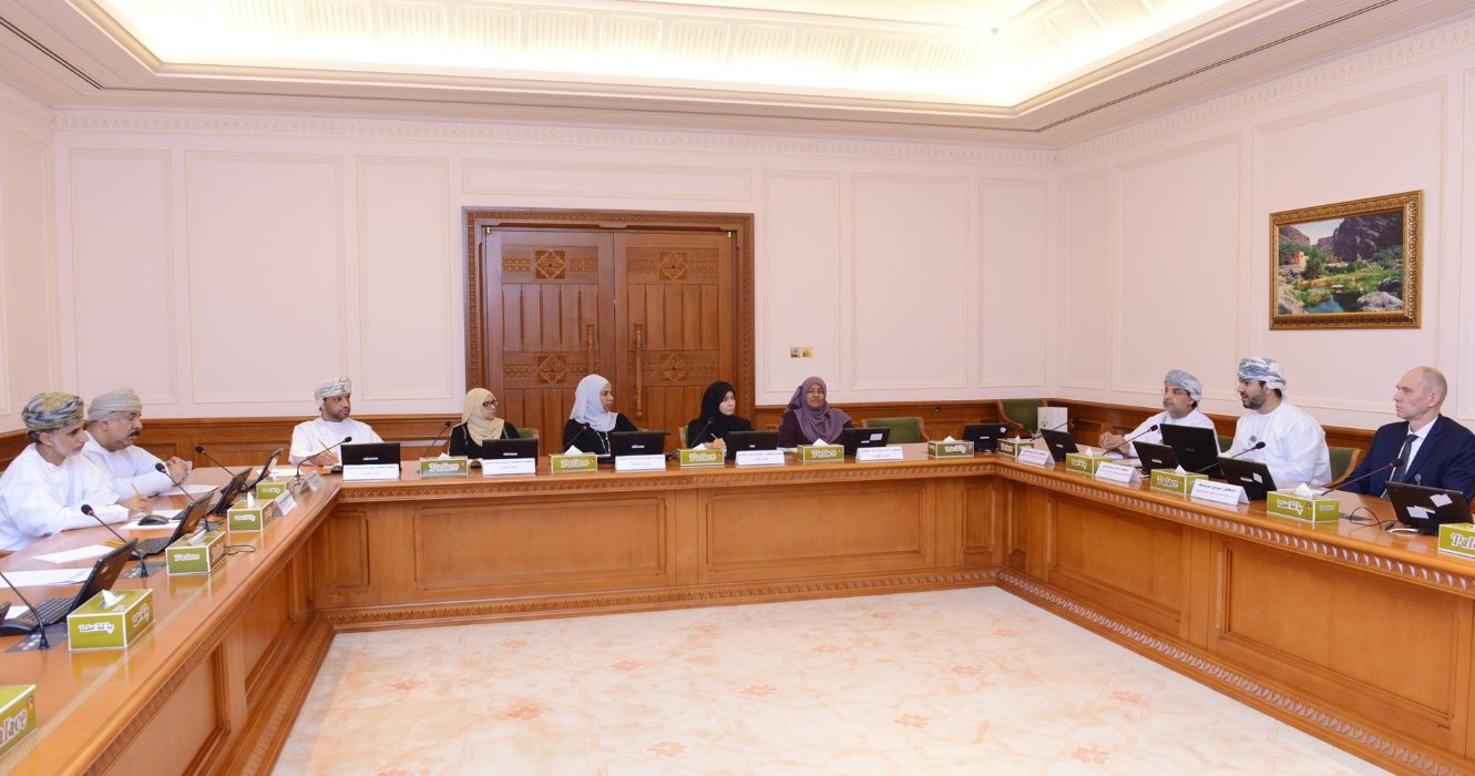 اللجنة الخاصة بدراسة "تنظيم استخدامات التقنية الحيوية" بمجلس الدولة تستضيف المختصين بكلية العلوم الزراعية والبحرية