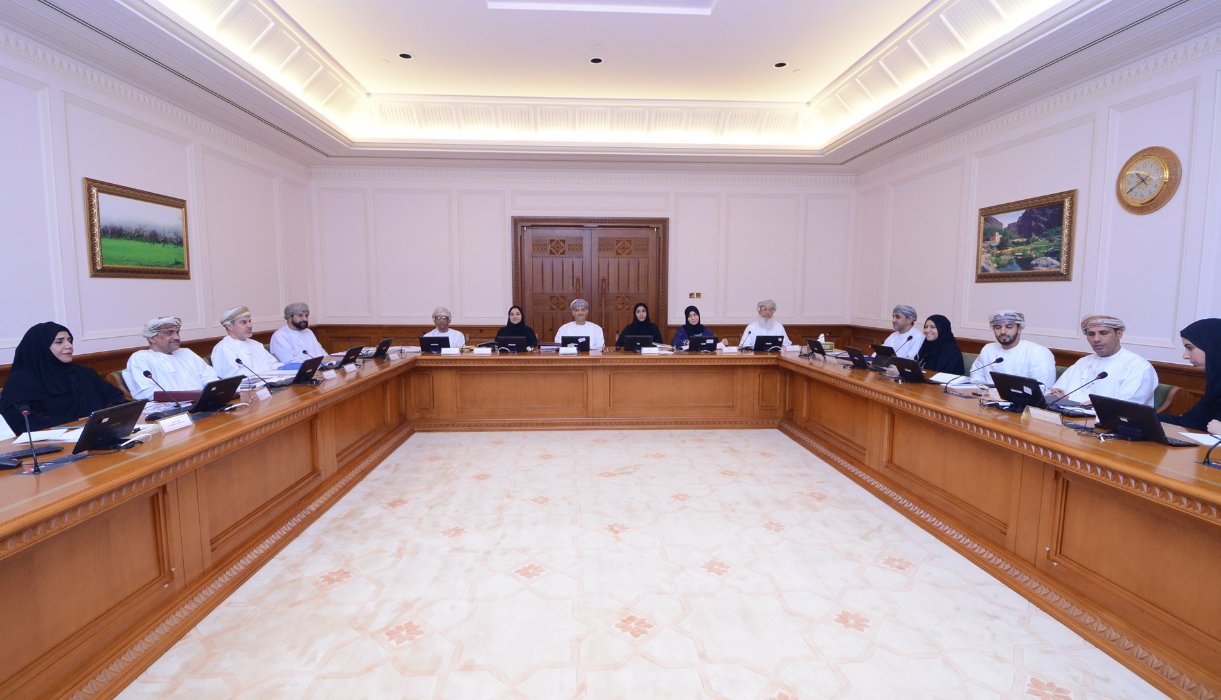 Technology and Innovation  Committee at the State Council hosts specialists of the Oman Technology Fund  