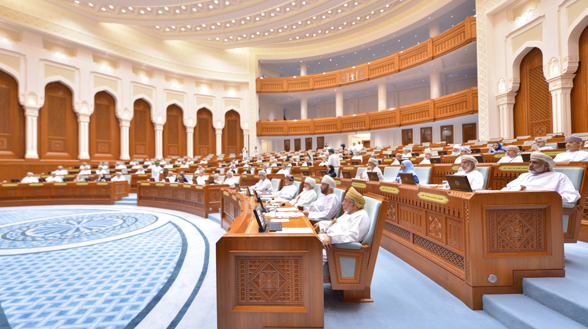 جلسة تأبينيه حفلت بمشاعر الوفاء لفقيد عمان والأمة