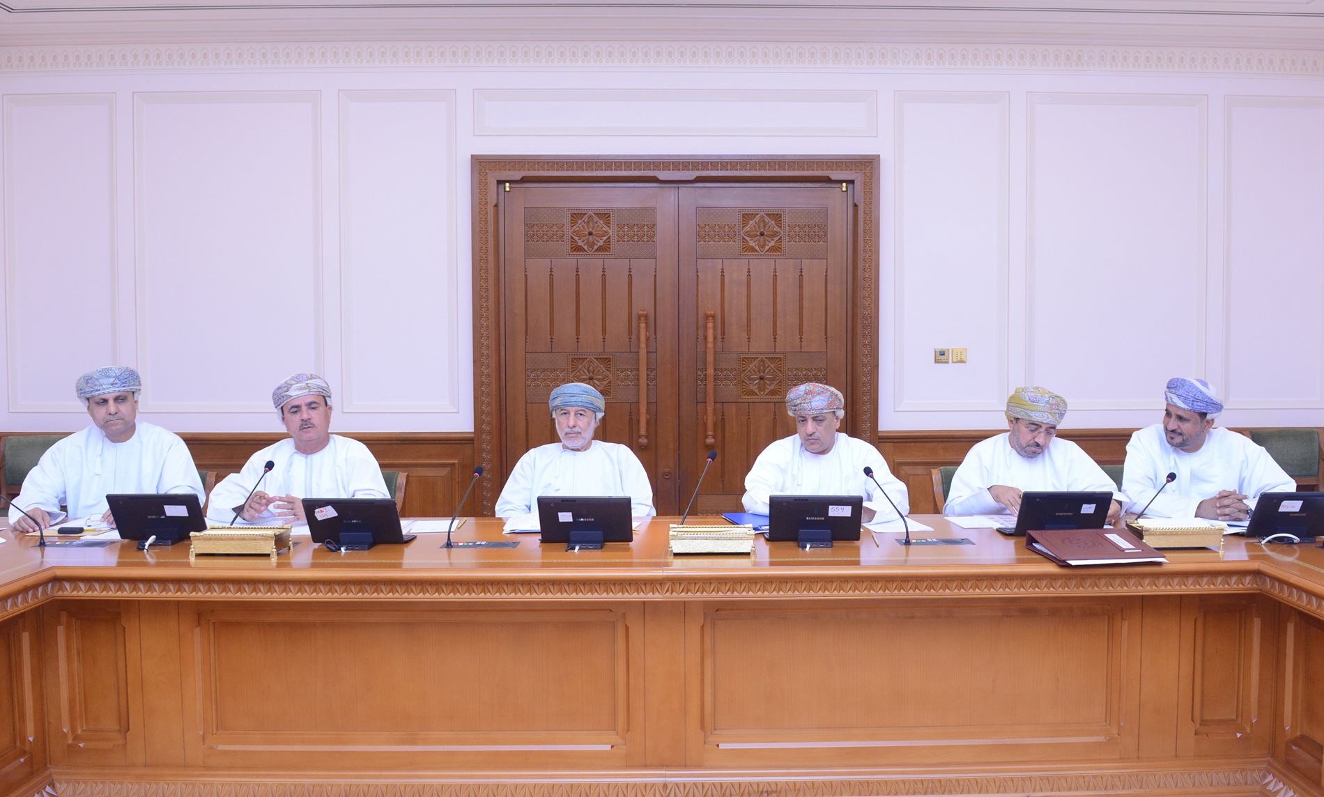 " اجتماعية "المجلس تناقش دراسة "واقع كبار السن "