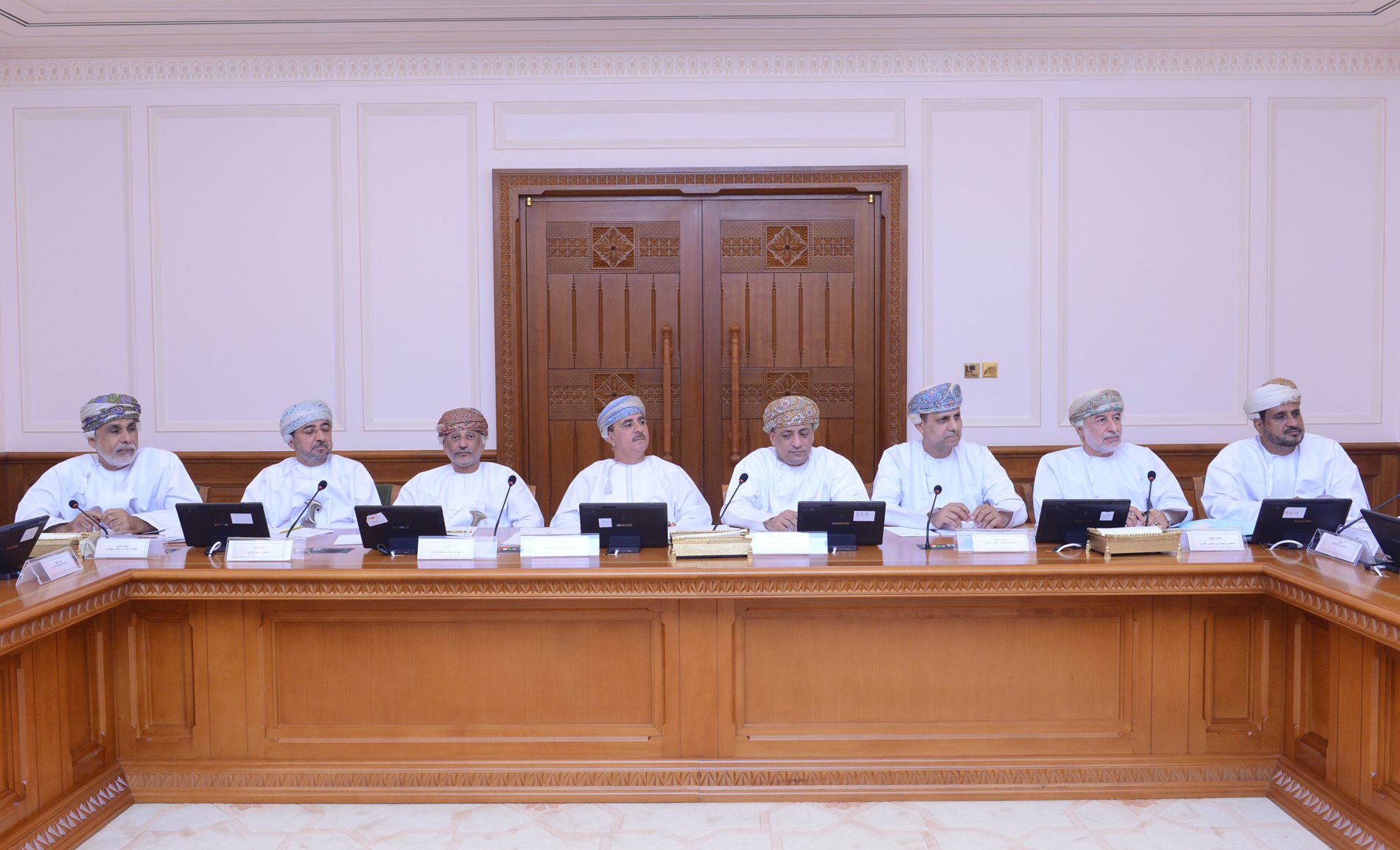 Social Committee reviews programs of MOSD for the care of the elderly 