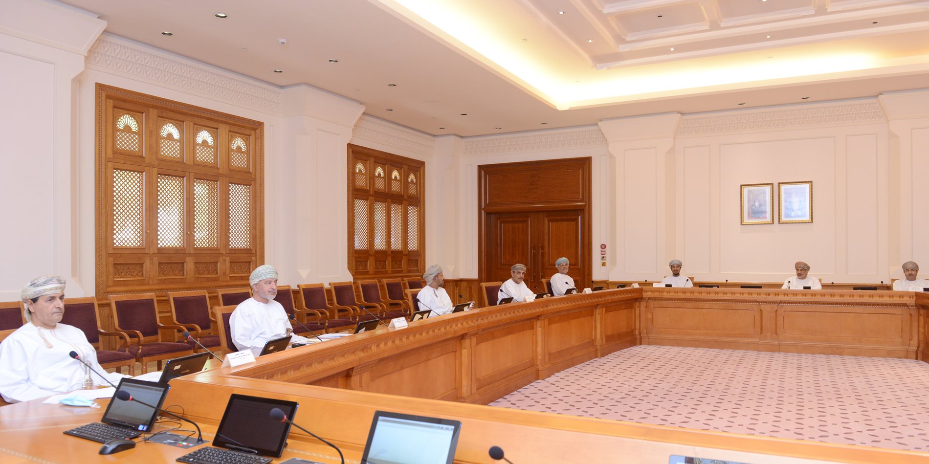 Education and Research Committee discusses status and future of teachers 