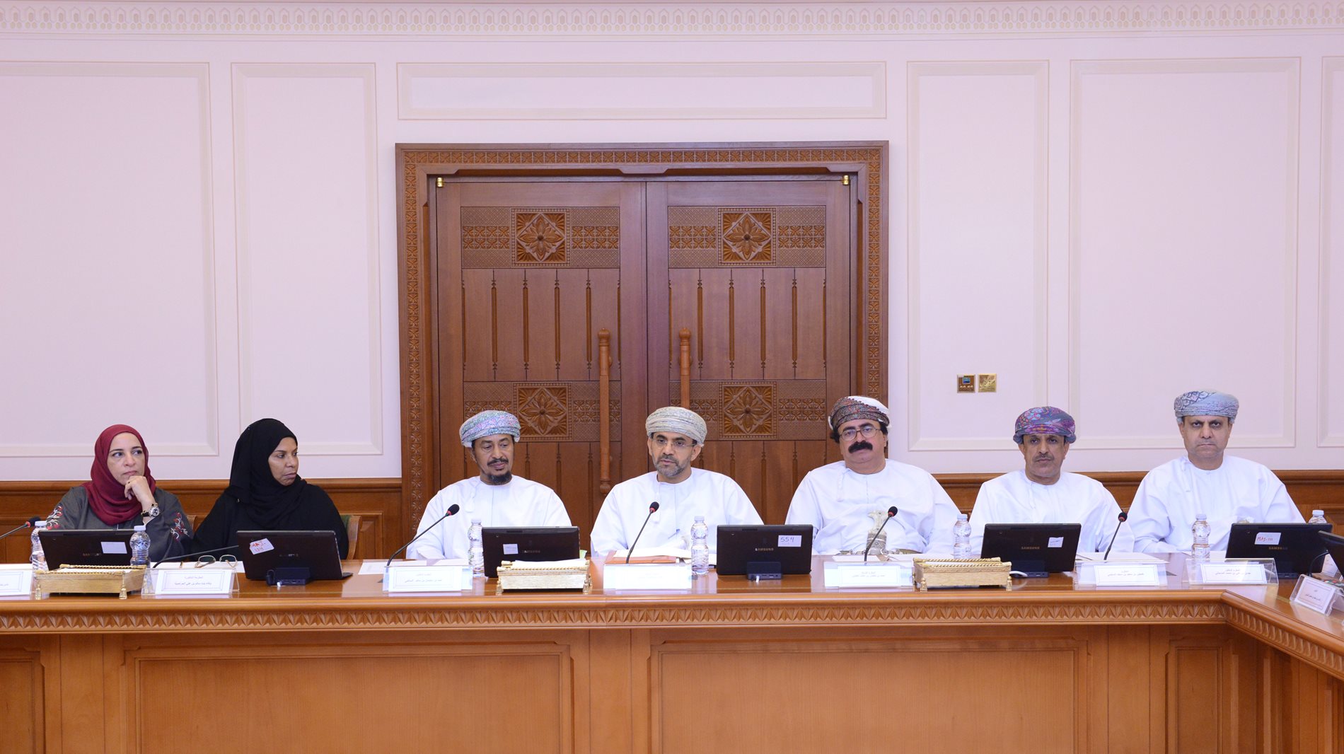 «اجتماعية الدولة » تستعرض مع مسؤولي« الزراعة والثروة السمكية »جهود الوزارة للحد من التلويث البحر