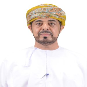 المكرم الشيخ / سلطان بن مطر بن سالم العزيزي