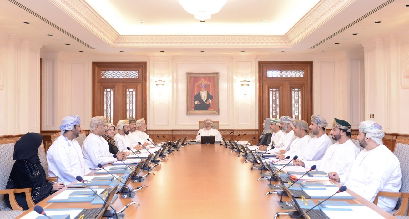 State Council Bureau discusses proposal on Omani Theatre 