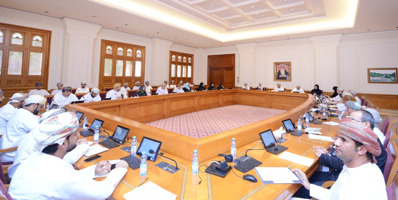 Third module of Researchers' Dialogue reviews future of  Omani economy & types of procedural dates 