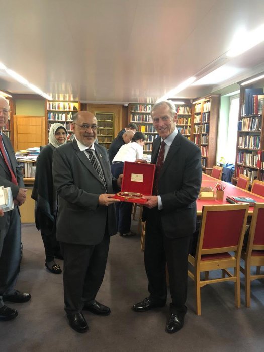 State Council Chairman visits Cambridge universities, concludes official UK  visit 