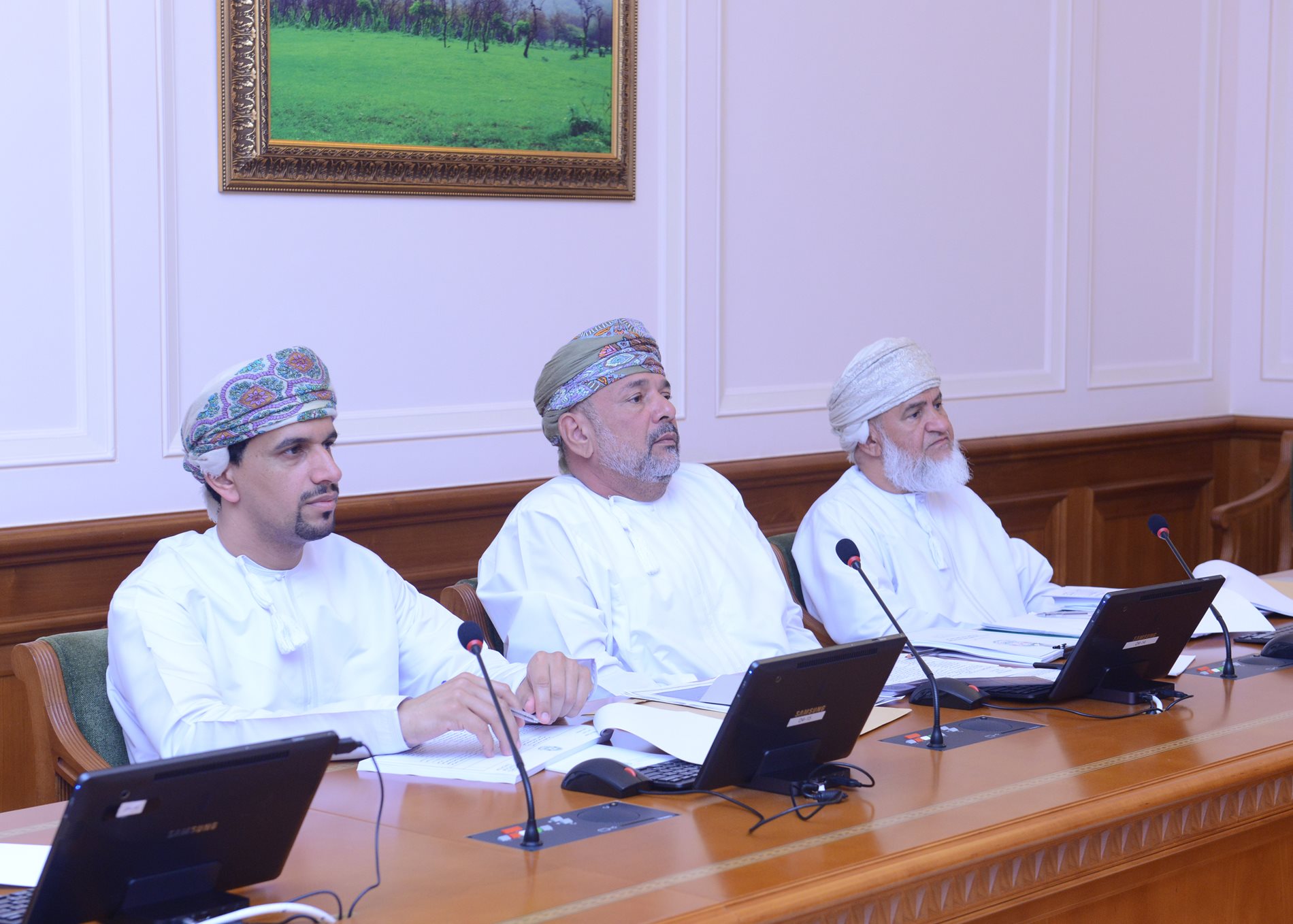 "قانونية الدولة" تناقش تقرير اللجنة الاقتصادية حول مشروع قانون مكافحة التجارة المستترة